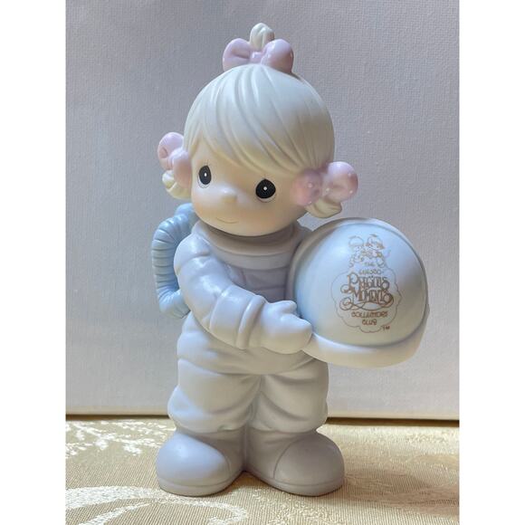 Precious Moments Figurine 1991 The Club thats Out of this World #C0012 Collector - Picture 1 of 8